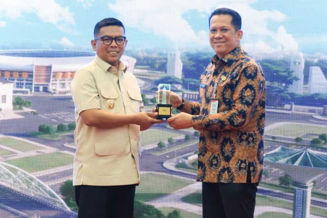 
 Gubernur Banten Andra Soni saat menerima Visitasi Kepemimpinan Nasional pada Pelatihan Kepemimpinan Nasional (PKN) Tingkat II Angkatan XXXIV Tahun 2026. Foto: Ist