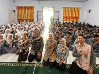 Bank Banten KCK Rangkasbitung Ajak Siswa SMAN 1 Kalanganyar Lebak Bijak Kelola Uang Sejak Dini. Foto: Ist
