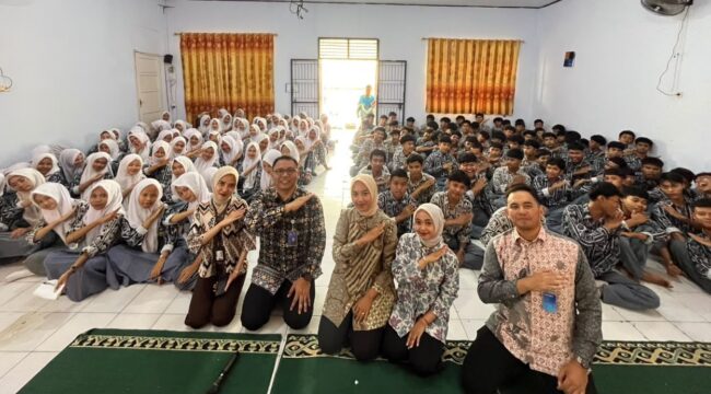 Bank Banten KCK Rangkasbitung Ajak Siswa SMAN 1 Kalanganyar Lebak Bijak Kelola Uang Sejak Dini. Foto: Ist