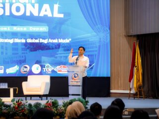 Wakil Gubernur Banten A Dimyati Natakusumah saat menghadiri Seminar Nasional 