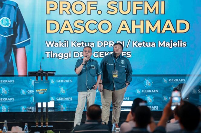 
 Ketua Majelis Tinggi DPP Gekrafs, Sufmi Dasco Ahmad Didampingi Ketua Umum Gekrafs Kawendra Lukistian. Foto: Ist 