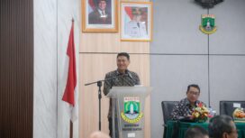 Sekda Deden Apriandhi Hartawan dalam Rapat Koordinasi (Rakor) APIP Wilayah Jawa Barat dan Banten di Gedung Inspektorat Provinsi Banten, Kawasan Pusat Pemerintahan Provinsi Banten (KP3B), Curug, Kota Serang. Foto: Ist