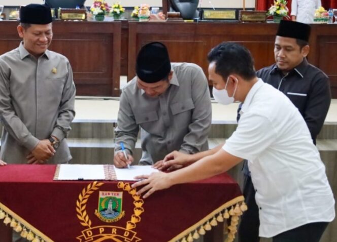 
 Perpanjangkan Masa Kerja Panitia Khusus, DPRD Banten Umumkan Keputusan