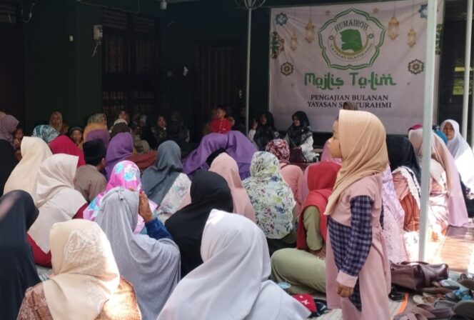 
 Suasana Pengajian Majlis Taklim Humairoh Dibawah Naungan Yayasan Silaturahmi. Foto: M. Rendi Saputra/Bule