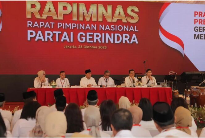 
 Prabowo Subianto Membuka Langsung RAPIMNAS Partai Gerindra yang dilaksanakan di The Darmawangsa Jakarta, Senin, (23/10/2023). Foto: Gerindra