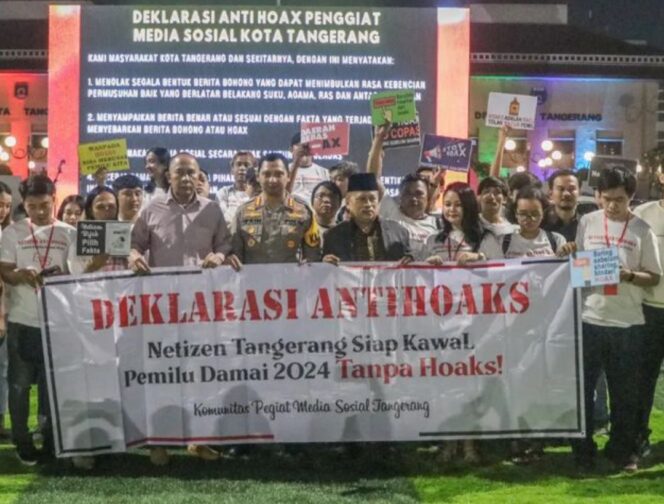 
 Pegiat Media Sosial Tangerang bersama Polres Metro Tangerang Kota Gelar Deklarasi Anti Hoax Wujudkan Pemilu 2024 Damai dan Sejuk. Foto: ist