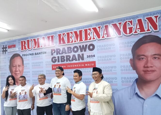 
 Para Pengurus Rumah Kemenangan Prabowo-Gibran Provinsi Banten. Foto : TangerangPos