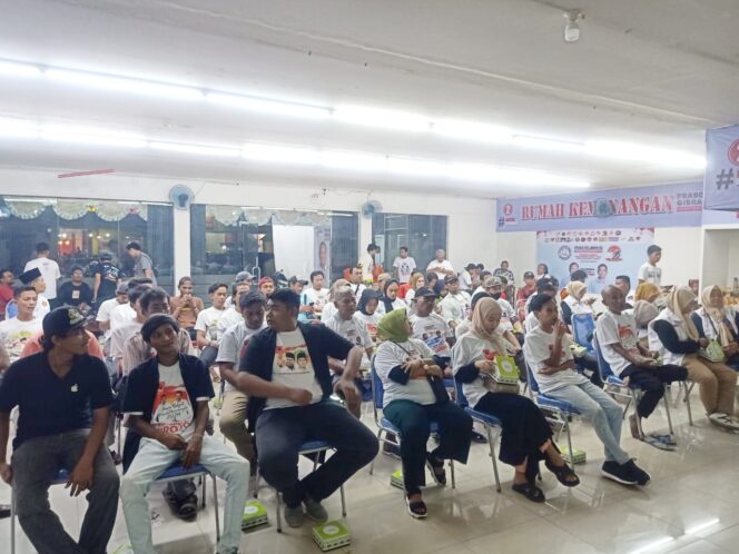
 Suasana Nobar Debat Perdana di Rumah Kemenangan Prabowo Gibran. Foto: ist