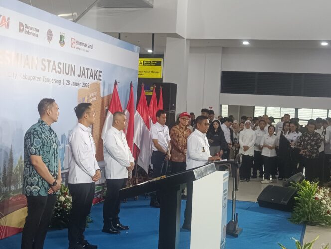 
 Gubernur Banten Andra Soni saat Menghadiri Peresmian Stasiun Jatake Pagedangan Kabupaten Tangerang. Foto: TangerangPos 