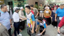 Wali Kota Tangerang Sachrudin saat menghadiri MasstaRun 2026 & Family Gathering yang digelar di lingkungan SMPIT Asy-Syukriyyah Cipondoh, Kota Tangerang. Foto: Ist