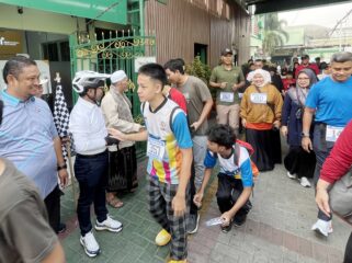 Wali Kota Tangerang Sachrudin saat menghadiri MasstaRun 2026 & Family Gathering yang digelar di lingkungan SMPIT Asy-Syukriyyah Cipondoh, Kota Tangerang. Foto: Ist