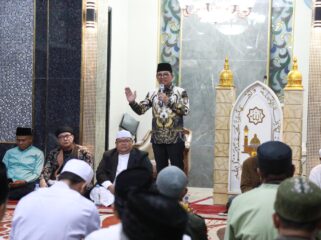 Wali Kota Tangerang Sachrudin saat menghadiri Peringatan Maulid Nabi Muhammad SAW Masjid Jami Al Ikhwan. Foto: Ist