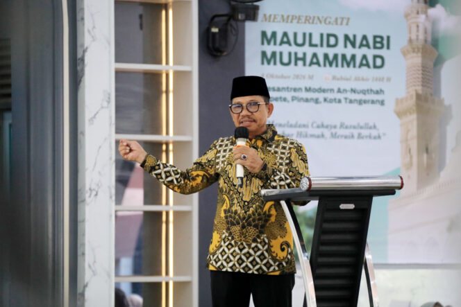 
 Wali Kota Tangerang Sachrudin saat menghadiri Maulid Nabi Muhammad SAW di Pondok Pesantren An-Nuqthah, Kecamatan Pinang. Foto: Ist 