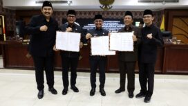 Wali Kota Tangerang Sachrudin saat mengikuti Rapat Paripurna DPRD Kota Tangerang. Foto: ist