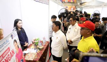 Wali Kota dan Wakil Wakil Wali Kota Tangerang, Sachrudin-Maryono saat Meninjau Langsung Pelaksanaan Job Fair Kota Tangerang. Foto: Ist