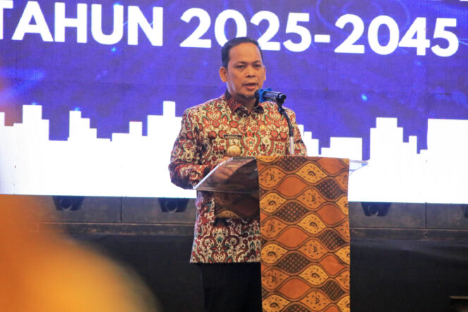 
 Pj Wali Kota Tangerang Dr Nurdin, S.Sos.,M.Si saat membuka Acara Musrenbang RPJPD. Foto: ist