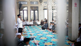 Wali Kota Tangerang Sachrudin saat menghadiri Pengajian Bulanan Pegawai Pemerintah Kota (Pemkot) Tangerang di Masjid Al-Jihad, Kelurahan Periuk, Kecamatan Periuk, Kota Tangerang. Foto: Ist 