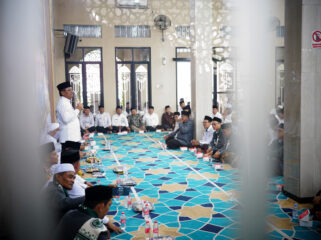 Wali Kota Tangerang Sachrudin saat menghadiri Pengajian Bulanan Pegawai Pemerintah Kota (Pemkot) Tangerang di Masjid Al-Jihad, Kelurahan Periuk, Kecamatan Periuk, Kota Tangerang. Foto: Ist 