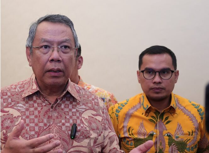 
 Wali Kota Tangerang Selatan Benyamin Davnie didampingi Wakil Wali Kota Tangerang Selatan Pilar Saga Ichsan. Foto: ist