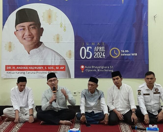 
 Ketua Karang Taruna Provinsi Banten, Dr.H. Andika Hazrumy, S.Sos.,M.Ap Saat memberikan Arahan Kepada Pengurus dalam Acara Buka Puasa Bersama. Foto: Ist
