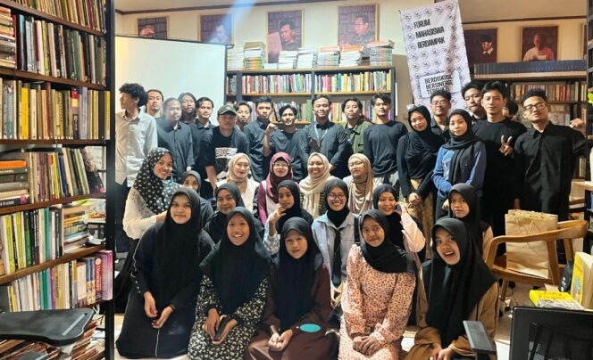 
 Diskusi Publik dan Pelatihan Kepenulisan Batch 2 yang Diinisiasi oleh FMB dan IPPNU Kota Tangerang Selatan. Foto: TangerangPos 