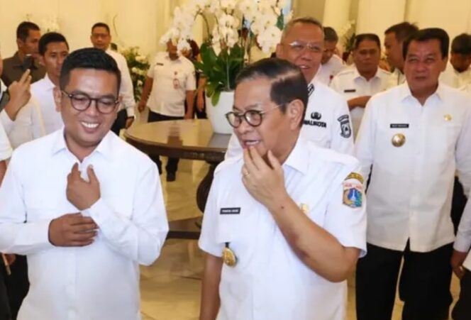 
 Gubernur Banten Andra Soni dan Gubernur Jakarta Pramono Anung Saat Bertemu di Balai Kota Jakarta beberapa Waktu Lalu. Foto: ist