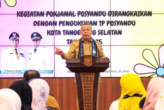 
 Wali Kota Tangerang Selatan Benyamin Davnie Saat Membuka acara Kelompok Kerja Operasional (Pokjanal) Posyandu yang dirangkai dengan pengukuhan Tim Penggerak Posyandu Kota Tangsel, Selasa (22/4/2025). Foto: ist