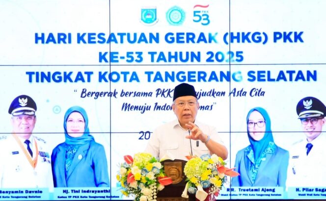 
 Wali Kota Tangerang Selatan Benyamin Davnie saat Membuka Peringatan Hari Kesatuan Gerak (HKG) PKK ke-53 tahun 2025 di Aula Blandongan, Pusat Pemerintahan Kota Tangsel. Foto: ist
