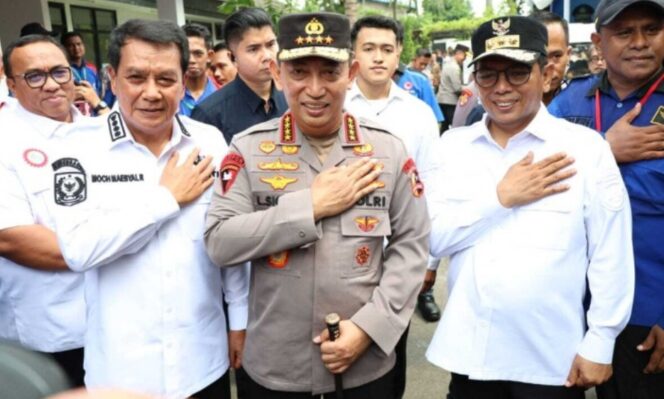 
 Gubernur Banten Andra Soni saat Mendampingi Kapolri Jenderal Polisi Listyo Sigit Prabowo. Foto: ist