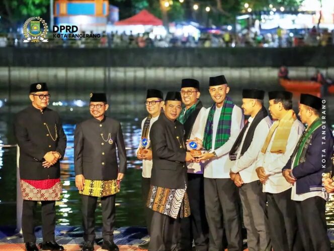 
 Ketua DPRD Kota Tangerang Rusdi Alam saat Menghadiri Pembukaan Cisadane Digital Festival 2025. Foto: Humas DPRD Kota Tangerang 