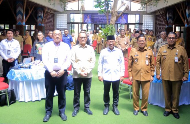 
 Badan Pendapatan Daerah (Bapenda) saat menggelar kegiatan Sosialisasi Pengembangan dan Launching Roadmap Implementasi Elektronifikasi Transaksi Pemerintah Daerah (ETPD) Kota Tangerang Tahun 2025–2029. Foto: ist