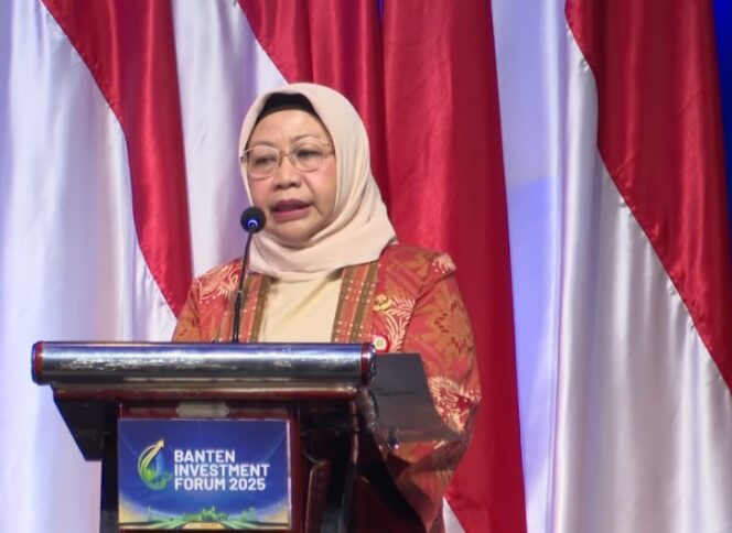 
 Kepala Dinas Penanaman Modal dan Pelayanan Terpadu Satu Pintu (DPMPTSP) Provinsi Banten Virgojanti saat Laporan Kegiatan Banten Investment Forum Tahun 2025.Foto: ist 