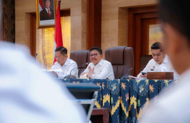 
 Wali Kota Tangerang Sachrudin saat pimpin rapat kewilayahan. Foto: ist