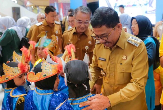 
 Wali Kota Tangerang Sachrudin saat membuka Pekan Olahraga dan Seni (Porseni) PAUD tingkat Kota Tangerang Tahun 2026 di TangCity Mall. Foto: ist