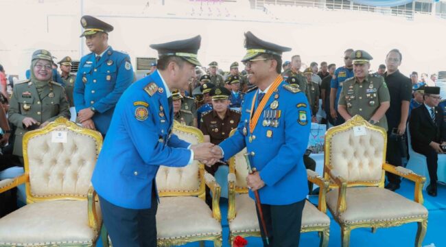 Wali Kota Tangerang, H. Sachrudin, menghadiri Upacara Peringatan Hari Ulang Tahun (HUT) ke-107 Pemadam Kebakaran (Damkar), HUT ke-76 Satuan Polisi Pamong Praja (Satpol PP), dan HUT ke-64 Satuan Perlindungan Masyarakat (Satlinmas) di Stadion Gelora Sriwijaya Palembang. Foto: ist