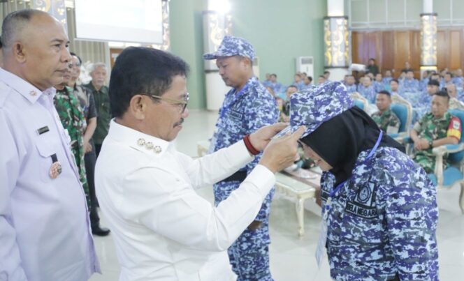 
 Wali Kota Tangerang Sachrudin saat membuka Acara Pelatihan Bela Negara bagi Pegawai Pemerintah dengan Perjanjian Kerja (PPPK) penuh waktu dan paruh waktu. Foto: ist
