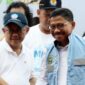 Menteri Pendidikan Dasar dan Menengah (Mendikdasmen) RI Prof. Dr. Abdul Mu’ti saat Kenakan Rompi Pokja BSAN Kepada Wali Kota Tangerang Sachrudin. Foto: ist