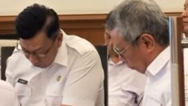 Wali Kota Tangerang Selatan Benyamin Davnie dan Sekretaris Daerah Kota Tangsel Bambang Noertjahjo saat RUPS PT.PITS. Foto: ist