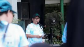 Gubernur Banten Andra Soni saat memberikan sambutan pada Fun Run 5K Wisata Kreatif Tangerang di SQP Park Summarecon, Kabupaten Tangerang. Foto: Ist