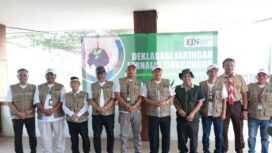 Bupati Tangerang Moch Maesyal Rasyid bersama Presidium Enviromental Journalist Network (EJN). Foto: TangerangPos 