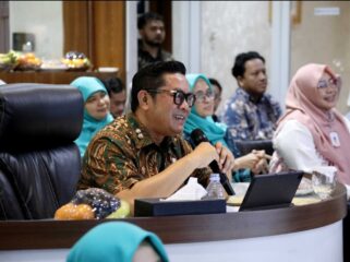 Wakil Wali Kota Tangerang, H. Maryono, yang mewakili Pemkot Tangerang dalam presentasinya menegaskan komitmen pemerintah daerah dalam memperkuat tata kelola keuangan yang transparan, akuntabel, partisipatif, berkeadilan, efektif, dan efisien. Foto: Ist