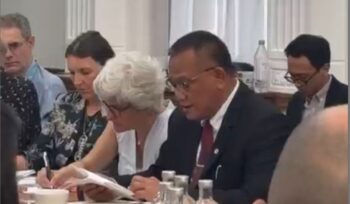 Menteri Lingkungan Hidup/Kepala BPLH Moh.Jumhur Hidayat saat memimpin Delegasi RI dalam menyatakan posisi resmi pemerintah terkait tata kelola pasar keanekaragaman hayati internasional. Menjadi pembicara dalam forum tingkat tinggi 