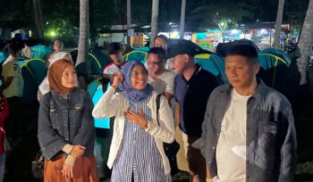 Sekretaris Daerah Provinsi Banten Deden Apriandhi Hartawan saat melihat kunjungi Festival Exciting Banten 2026. Foto: ist