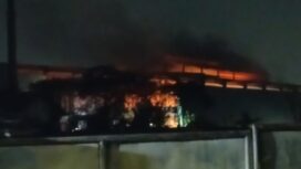 Aktivitas Pembakaran industri peleburan baja PT. Heng Da Steel di Jalan Kasir 1 Kelurahan Pasir Jaya Kecamatan Jatiuwung Kota Tangerang. Foto: TangerangPos 