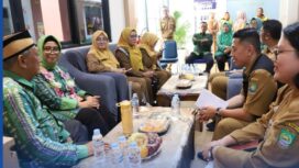 Forum Kota Tangerang Sehat (FKTS) saat melakukan Verifikasi di Kantor Kecamatan Cibodas. Foto: Ist