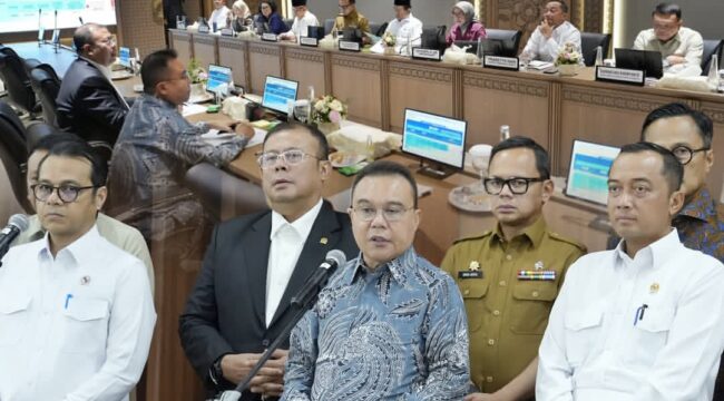 Wakil Ketua DPR RI Sufmi Dasco Ahmad memberikan keterangan usai rapat dengan Pemerintah di kompleks Parlemen Senayan, Jakarta. Foto: Tangkapan Layar @sufmi_dasco