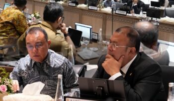 Wakil Ketua DPR RI Sufmi Dasco Ahmad saat memimpin langsung rapat kordinasi bersama pemerintah terkait pembahasan finalisasi peraturan presiden tentang ekosistem transportasi online atau ojol. Foto: Tangkapan Layar @sufmi_dasco