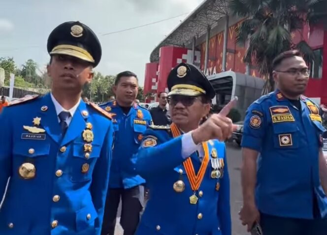 
 Wali Kota Tangerang Sachrudin bersama Kepala BPBD Kota Mahdiar. Foto: Ist