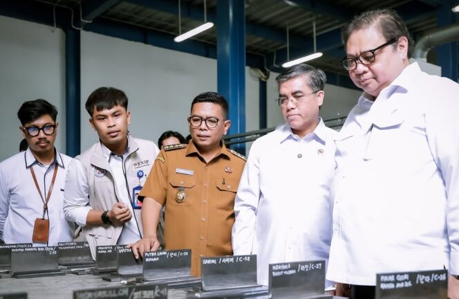 
 Gubernur Banten Andra Soni saat menghadiri Kick Off Pelatihan Vokasi Nasional Batch 4 di Balai Besar Pelatihan Vokasi dan Produktivitas (BBPVP) Serang, Kota Serang. Foto: Awal Rijal