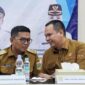 Gubernur Banten Andra Soni dan Wali Kota Serang Budi Rustandi saat menghadiri audiensi terkait perkembangan proyek PSEL bersama Badan Pengelola Investasi Daya Anagata Nusantara (Danantara) di Aula Pemerintah Kota (Pemkot) Serang. Foto: Ist